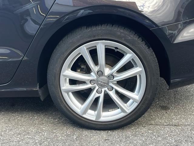 Ａ３セダン １．８ＴＦＳＩクワトロ　４ＷＤ　電動ブラウンレザーシート・シートヒーター　純正ナビ・ＴＶ・Ｂカメラ　純正１７ＡＷ　プッシュスタート　ＡＣＣ　ドライブセレクト　パドルシフト　ドラレコ　ＥＴＣ（20枚目）