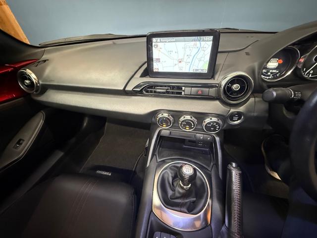 ロードスター Sスペシャルパッケージ セーフティパッケージ・CD/DVDプレーヤー+地上デジタルTVチューナー(フルセグ)+シートヒーター(17枚目)