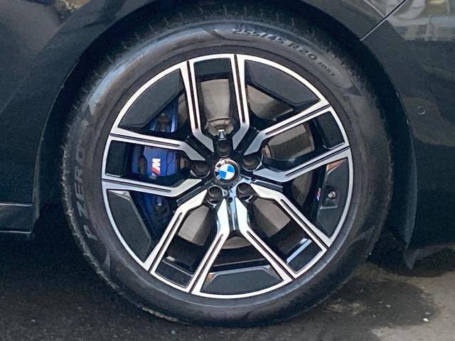 ７４０ｉ　Ｍスポーツ　ドライブレコーダー　クリアランスソナー　オートクルーズコントロール　全周囲カメラ　ナビ　ＴＶ　アルミホイール　サンルーフ　ＣＶＴ　スマートキー　電動格納ミラー　後席モニター　パワーシート　エアコン(41枚目)