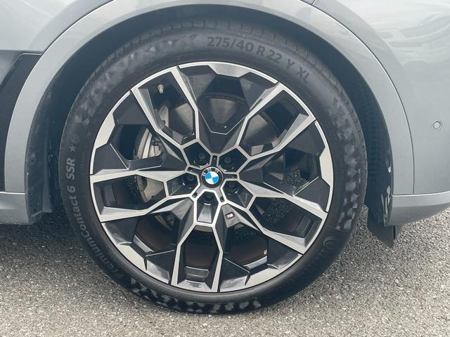Ｘ７ ｘＤｒｉｖｅ　４０ｄ　Ｍスポーツ　弊社顧客下取り車／６人乗り／スカイラウンジサンルーフ／２列目コンフォートシート／黒レザー／４輪エアサス／インテグレイテッドアクティブステアリング／エグゼクティブドライブプロ／アイコニックグロー（11枚目）