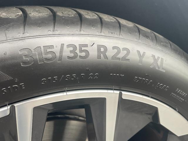 Ｘ７ ｘＤｒｉｖｅ　４０ｄ　Ｍスポーツ　弊社顧客下取り車／６人乗り／スカイラウンジサンルーフ／２列目コンフォートシート／黒レザー／４輪エアサス／インテグレイテッドアクティブステアリング／エグゼクティブドライブプロ／アイコニックグロー（14枚目）