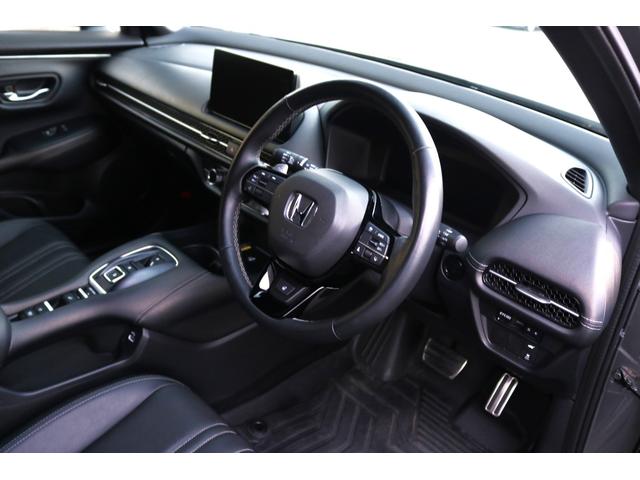 ZR-V e:HEV Z特別仕様車ブラックスタイル 1オーナー/新車PKG/全方位カメラ/黒革シート/前後シート・ステアリングヒーター/9インチナビ・TV/ワイヤレス充電/ブラインドスポットモニター/パワーバックドア/ホンダセンシング(3枚目)