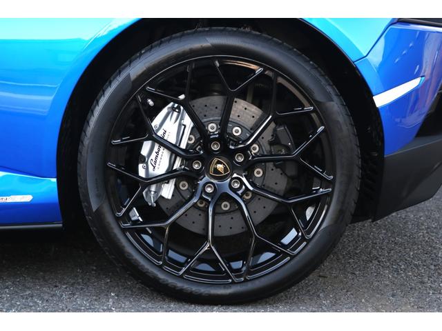 ウラカン EVOクーペ 正規D車/特別塗装色Blu Nethuns/Narvi20インチ鍛造AW/Fリフティング/ガラスエンジンフード/アンビエントライト・カップホルダー&スモーカーPKG/パワーシート/シートヒーター(6枚目)