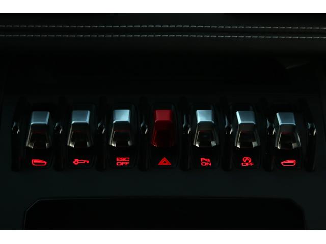 ウラカン EVOクーペ 正規D車/特別塗装色Blu Nethuns/Narvi20インチ鍛造AW/Fリフティング/ガラスエンジンフード/アンビエントライト・カップホルダー&スモーカーPKG/パワーシート/シートヒーター(20枚目)