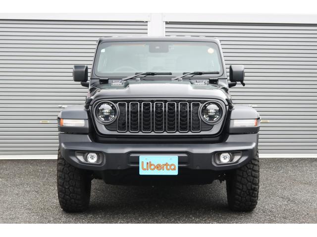 ジープ・ラングラーアンリミテッド ルビコン　１オーナー／黒革シート／パワーシート／シートヒーター／フロント・バックカメラ／アルパイン製サブウーファー／アダプティブクルーズコントロール／ブラインドスポットモニター／純正１７インチＡＷ／ＥＴＣ２．０（11枚目）