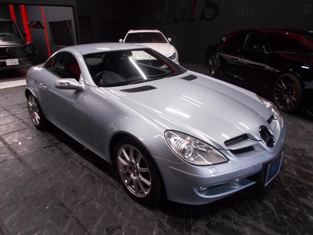 ＳＬＫ ＳＬＫ２８０　２００７年モデル　ディーラー整備車両　整備記録簿　キセノンヘッドライト　電動オープン　シートヒーター　メーカー純正オプションナビ　クルーズコントロール　ＥＴＣ　純正オプション１７インチアルミ（22枚目）