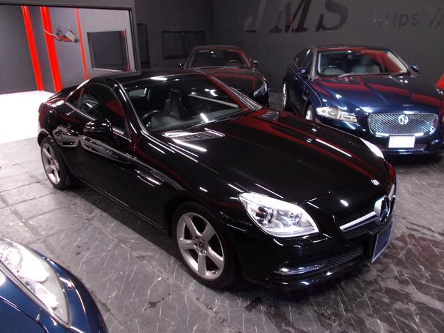 ＳＬＫ ＳＬＫ２００ブルーエフィシェンシー　スポーツ　ディーラー整備車両　整備記録簿　電動オープン　キセノンヘッドライト　黒革シート　純正ＨＤＤナビ地デジＢカメラ　ＣＤ録音ＤＶＤ再生ブルートゥースＵＳＢ　クルーズコントロール　パドルシフト　ＥＴＣ（23枚目）