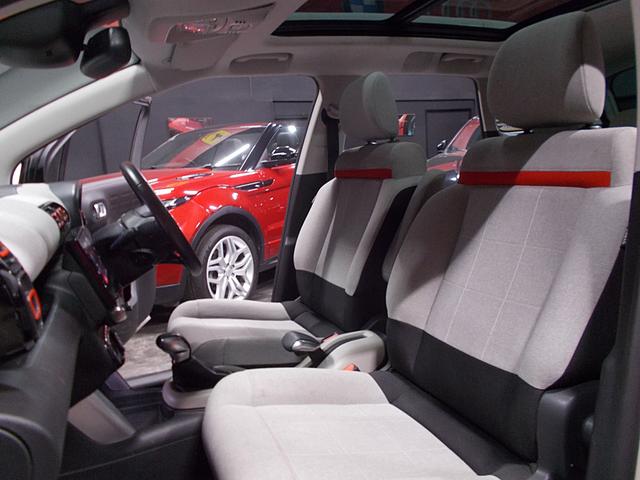 Ｃ３ エアクロス シャインパッケージ　１オーナーディーラー整備車両　整備記録簿　衝突軽減ブレーキ　レーンキープ　オートハイビーム　ヒルディセントコント　純正ディスプレイオーディオ　ブルートゥース　ＵＳＢ　ＥＴＣ　バックカメラ　ガラスルーフ（14枚目）