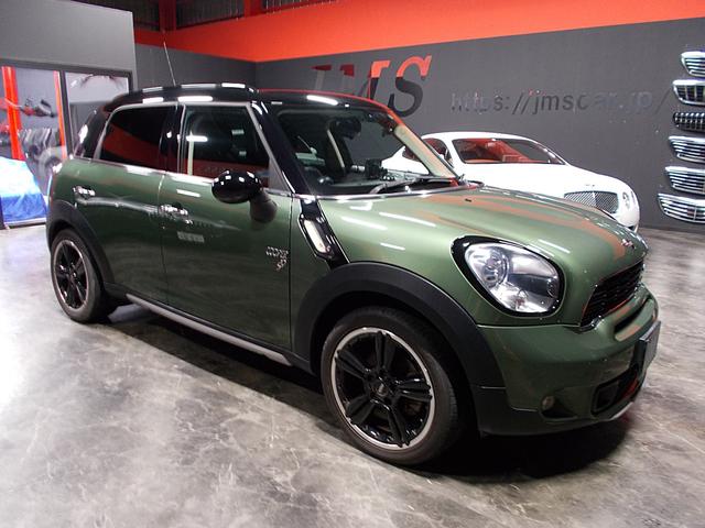 ＭＩＮＩ クーパーＳＤ　クロスオーバー　ブラックデザインパッケージ　ディーラー整備車両　整備記録簿　ディーゼルターボエンジン　キセノンヘッドライト　社外ナビ　地デジテレビ　ＣＤ　ＡＵＸ　ＳＤ　プッシュスタート　スマートキー　パドルシフト（5枚目）