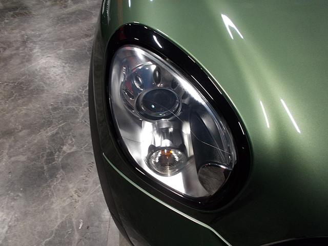 ＭＩＮＩ クーパーＳＤ　クロスオーバー　ブラックデザインパッケージ　ディーラー整備車両　整備記録簿　ディーゼルターボエンジン　キセノンヘッドライト　社外ナビ　地デジテレビ　ＣＤ　ＡＵＸ　ＳＤ　プッシュスタート　スマートキー　パドルシフト（10枚目）