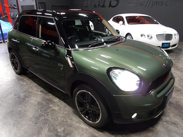 ＭＩＮＩ クーパーＳＤ　クロスオーバー　ブラックデザインパッケージ　ディーラー整備車両　整備記録簿　ディーゼルターボエンジン　キセノンヘッドライト　社外ナビ　地デジテレビ　ＣＤ　ＡＵＸ　ＳＤ　プッシュスタート　スマートキー　パドルシフト（11枚目）