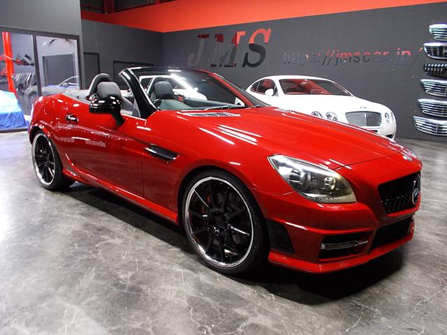 ＳＬＫ ＳＬＫ２００ブルーエフィシェンシー　スポーツ　２０１１年モデル　ＡＭＧパッケージ　ＴＷＳ２０インチ　パナメリカーナグリル　トランクスポイラー　電動オープン　黒革シート　純正ＨＤＤナビ　地デジフルセグテレビ　ＣＤ録音　ＤＶＤ再生　ブルートゥース（5枚目）