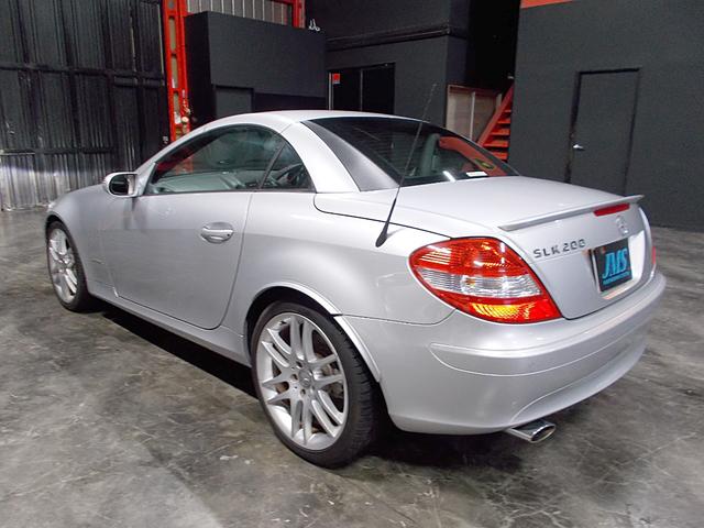 ＳＬＫ ＳＬＫ２００コンプレッサー　スポーツＥＤ　２５０台特別限定車　２００６年モデル　電動オープン　キセノンヘッドライト　１８インチアルミ　黒革シート　純正ナビ　スーパーチャージャー　スポーツサスペンション　パドルシフト　クルーズコントロール（25枚目）