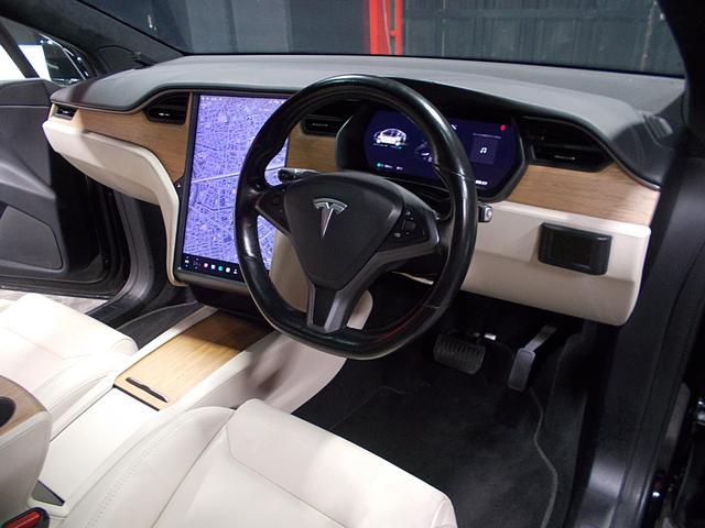 モデルX 100D オートパイロット 4WD ファルコンウイング 100Dロングレンジ フルセルフドライブコンピューター3 サモン オフホワイト革 衝突軽減ブレーキシステム ダブルサンルーフ アダプティブサスペンション(14枚目)