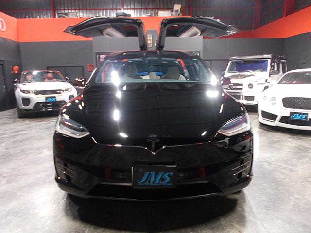 モデルX 100D オートパイロット 4WD ファルコンウイング 100Dロングレンジ フルセルフドライブコンピューター3 サモン オフホワイト革 衝突軽減ブレーキシステム ダブルサンルーフ アダプティブサスペンション(32枚目)