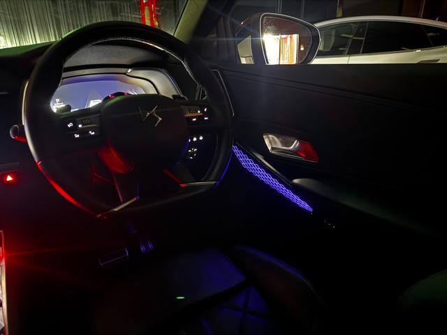 ＤＳ７クロスバック グランシック　ブルーＨＤｉ　２０２０年モデルディーラー整備車両　ディーゼルターボエンジン　アクティブセーフティブレーキ　レーンキープ　ＤＳパークパイロット　ＤＳコネクテッドパイロット　ディレクショナルヘッドライト　３６０ドラレコ（19枚目）