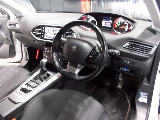 室内に気になる臭いもなく清潔感ある内装です！