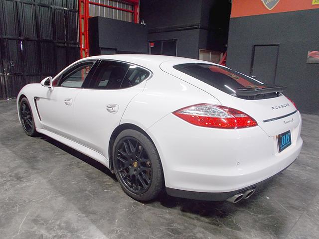 パナメーラ S ディーラー整備車両 整備記録簿 スポーツクロノパッケージ フロントエアサス交換済 黒革シート オプションRSスパイダーデザイン20インチアルミ サンルーフ ウオーターポンプ&ドライブベルト交換歴(8枚目)