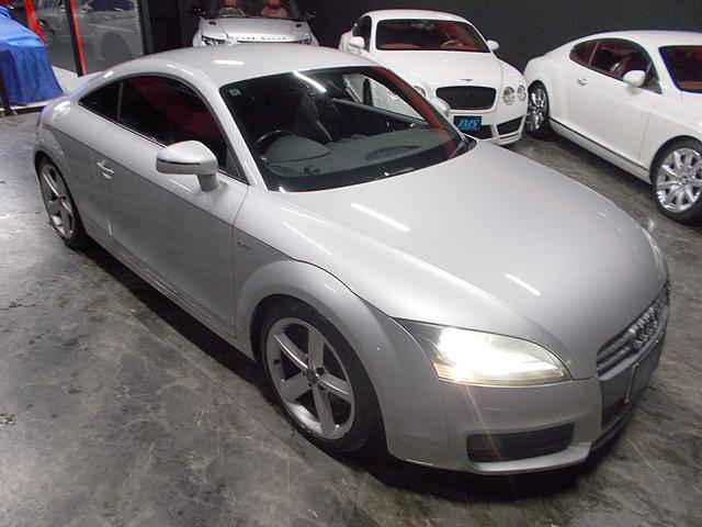 TTクーペ 2.0TFSI Sラインパッケージ ディーラー整備車両 整備記録簿 2.0ターボ ハーフレザーシート HDDナビ 社外地デジフルセグテレビ バックカメラ CD録音 DVD再生 レーダー探知機 ETC パドルシフト(11枚目)