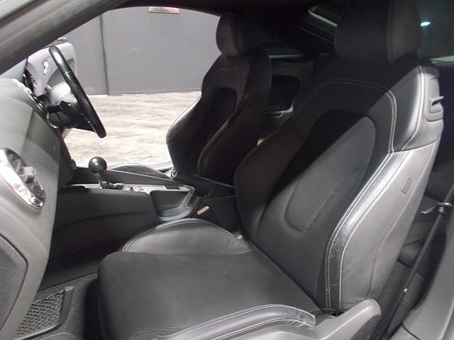 TTクーペ 2.0TFSI Sラインパッケージ ディーラー整備車両 整備記録簿 2.0ターボ ハーフレザーシート HDDナビ 社外地デジフルセグテレビ バックカメラ CD録音 DVD再生 レーダー探知機 ETC パドルシフト(14枚目)