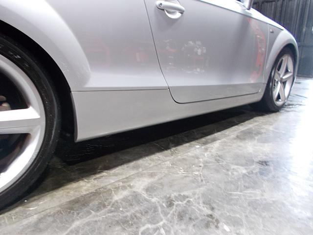 TTクーペ 2.0TFSI Sラインパッケージ ディーラー整備車両 整備記録簿 2.0ターボ ハーフレザーシート HDDナビ 社外地デジフルセグテレビ バックカメラ CD録音 DVD再生 レーダー探知機 ETC パドルシフト(24枚目)