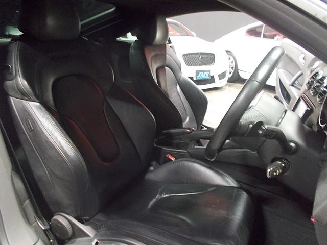 TTクーペ 2.0TFSI 正規ディーラー車 2.0ターボ ブラックレザーシート キセノンヘッドライト HDDナビ バックカメラ CD録音 DVD再生 ドライブレコーダー ETC パドルシフトマニュアルモード付(13枚目)