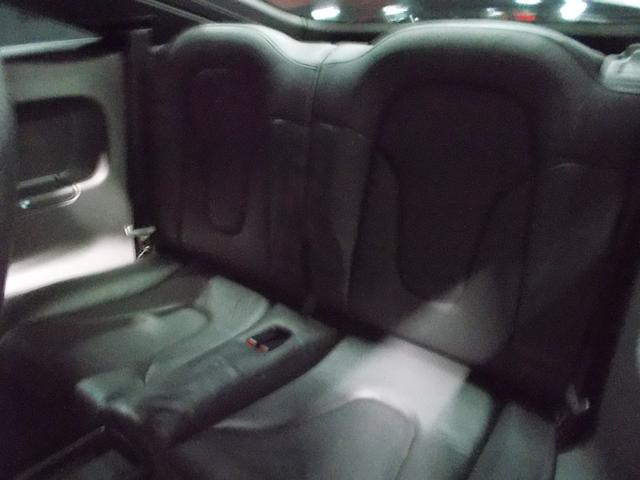 TTクーペ 2.0TFSI 正規ディーラー車 2.0ターボ ブラックレザーシート キセノンヘッドライト HDDナビ バックカメラ CD録音 DVD再生 ドライブレコーダー ETC パドルシフトマニュアルモード付(15枚目)