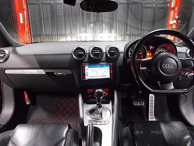 TTクーペ 2.0TFSI 正規ディーラー車 2.0ターボ ブラックレザーシート キセノンヘッドライト HDDナビ バックカメラ CD録音 DVD再生 ドライブレコーダー ETC パドルシフトマニュアルモード付(16枚目)