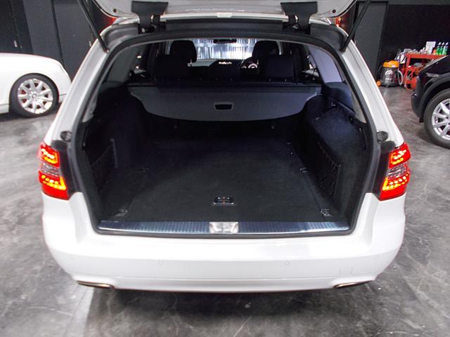 Eクラスステーションワゴン E250CGIブルーエフィシェンシーワゴン ディーラー整備車両 整備記録簿 キセノンヘッドライト 純正18インチアルミ 純正HDDナビ地デジBカメラ CD録音DVD再生ブルートゥースUSB ドラレコ ETC スペアキー クルーズコントロール(17枚目)