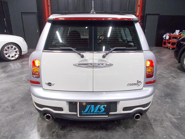 ＭＩＮＩ クーパーＳ　クラブマン　ディーラー整備車両　整備記録簿　ターボエンジン　キセノンヘッドライト　純正１６インチ　ＳＤナビ　地デジフルセグテレビ　バックカメラ　ＣＤ　ＤＶＤ再生　ブルートゥース　ＥＴＣ　スペアキー　パドルシフト（7枚目）