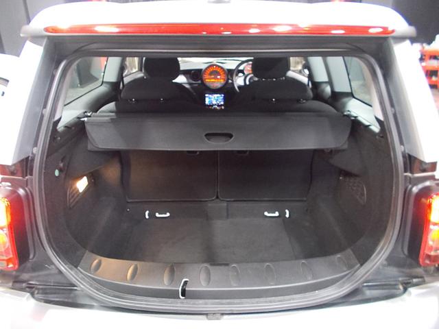 ＭＩＮＩ クーパーＳ　クラブマン　ディーラー整備車両　整備記録簿　ターボエンジン　キセノンヘッドライト　純正１６インチ　ＳＤナビ　地デジフルセグテレビ　バックカメラ　ＣＤ　ＤＶＤ再生　ブルートゥース　ＥＴＣ　スペアキー　パドルシフト（18枚目）