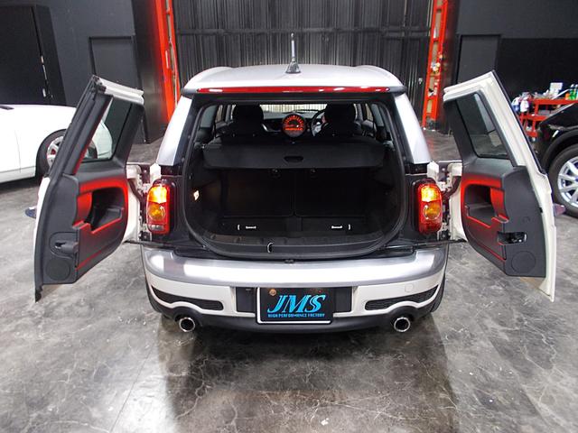 ＭＩＮＩ クーパーＳ　クラブマン　ディーラー整備車両　整備記録簿　ターボエンジン　キセノンヘッドライト　純正１６インチ　ＳＤナビ　地デジフルセグテレビ　バックカメラ　ＣＤ　ＤＶＤ再生　ブルートゥース　ＥＴＣ　スペアキー　パドルシフト（19枚目）