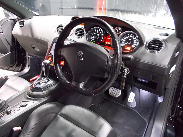 RCZ ベースグレード 2014年後期モデル ターボエンジン キセノンヘッドライト 純正18インチアルミ 黒革シート SDナビ地デジTV Bカメラ CD録音DVD再生ブルートゥース ドラレコ ETC クルーズコントロール(12枚目)