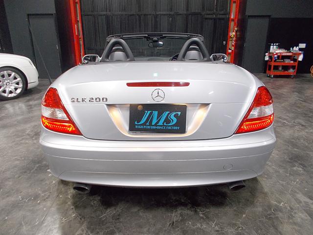 SLK SLK200コンプレッサー ディーラー整備車両 整備記録簿 電動オープン スーパーチャージャー 純正アルミ 黒革シート メーカー純正オプションナビ クルーズコントロール ネックウオーマーヒーター シートヒーター ETC(7枚目)