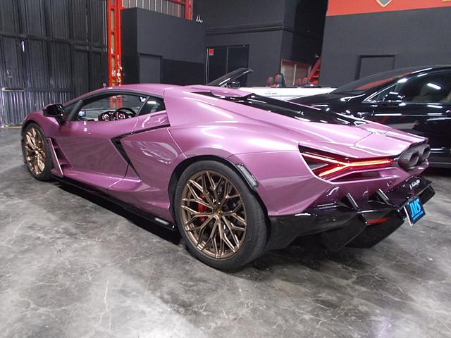 レヴエルト ベースグレード　Ｖｉｏｒａ３０Ｔｈ特別カラー　オプション８．９８９．３１０（6枚目）