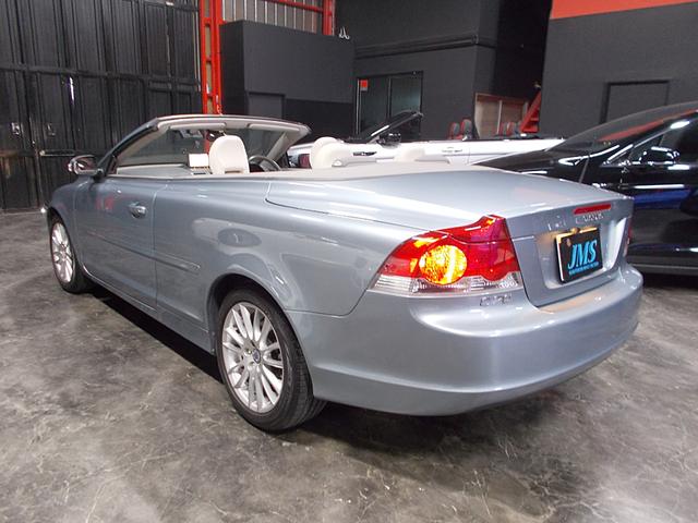 Ｃ７０ ベースグレード　ディーラー整備車両　整備記録簿　電動オープン　キセノンヘッドライト　１７インチ　革シート　ＨＤＤナビ　ＣＤ録音　ＤＶＤ再生　バックカメラ　３６０°ドライブレコーダー　ＥＴＣ　スペアキー（8枚目）