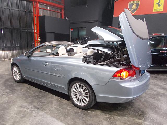 Ｃ７０ ベースグレード　ディーラー整備車両　整備記録簿　電動オープン　キセノンヘッドライト　１７インチ　革シート　ＨＤＤナビ　ＣＤ録音　ＤＶＤ再生　バックカメラ　３６０°ドライブレコーダー　ＥＴＣ　スペアキー（19枚目）