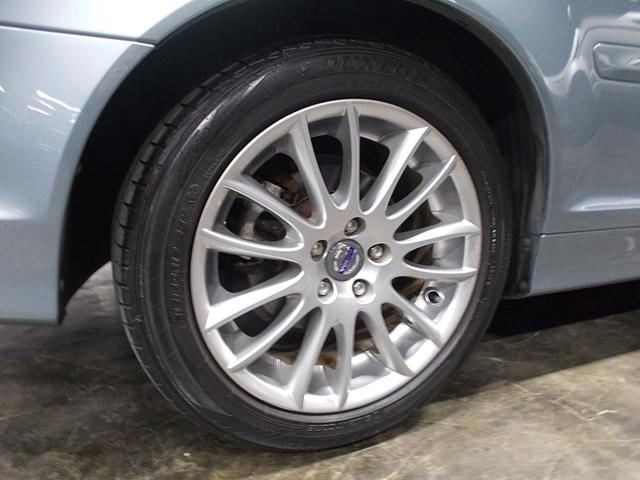 Ｃ７０ ベースグレード　ディーラー整備車両　整備記録簿　電動オープン　キセノンヘッドライト　１７インチ　革シート　ＨＤＤナビ　ＣＤ録音　ＤＶＤ再生　バックカメラ　３６０°ドライブレコーダー　ＥＴＣ　スペアキー（23枚目）