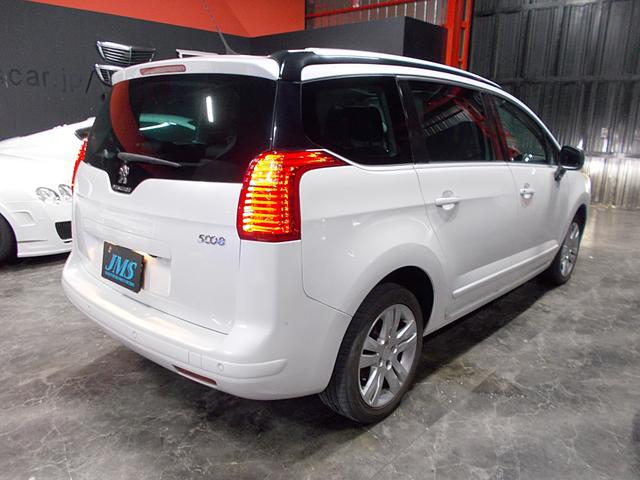 5008 シエロ 2015年モデル正規ディーラー車 レザーパッケージ パノラマガラスルーフ キセノンライト 純正17インチアルミ SDナビ 地デジフルセグ CD録音DVD再生ブルートゥース ETC クルーズコントロール(6枚目)