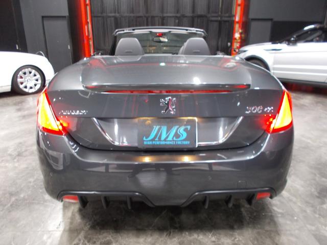 今まですべてディーラーメンテナンスのお車です！取説・保証書・整備記録簿・スペアキーもすべてありますので是非見に来てください！