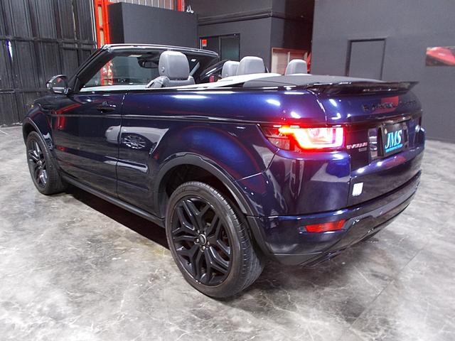 レンジローバーイヴォークコンバーチブル ＨＳＥダイナミック　ディーラー整備車両　記録簿　電動オープン　９速ＡＴターボ　コンビ革シート　アクティブクルコン　衝突軽減ブレーキ　レーンキープ　ブラインドスポット　マッサージシート　ナビ地デジＢカメラ　ブルートゥース（8枚目）