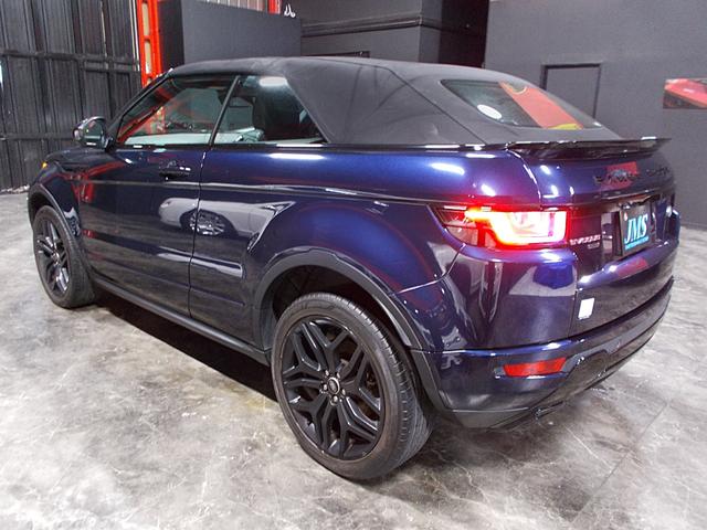 レンジローバーイヴォークコンバーチブル ＨＳＥダイナミック　ディーラー整備車両　記録簿　電動オープン　９速ＡＴターボ　コンビ革シート　アクティブクルコン　衝突軽減ブレーキ　レーンキープ　ブラインドスポット　マッサージシート　ナビ地デジＢカメラ　ブルートゥース（27枚目）