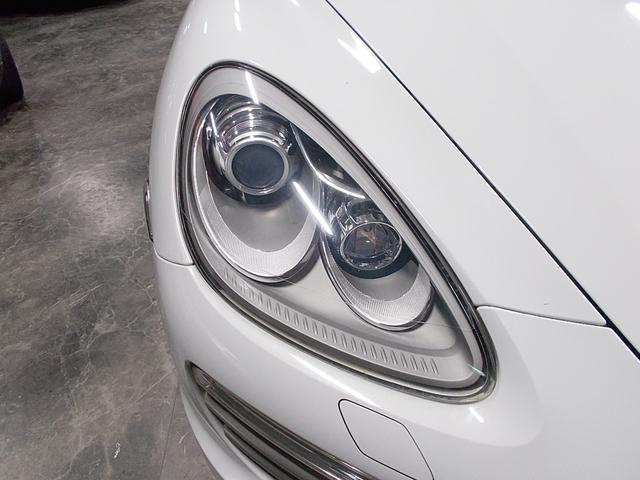 カイエン プラチナエディション 特別仕様車 ディーラー整備車両 整備記録簿 フルタイム4WD 専用シート SDナビ地デジBカメラ CD録音DVD再生ブルートゥース ドライブレコーダー ETC スペアキー クルーズコントロール(10枚目)