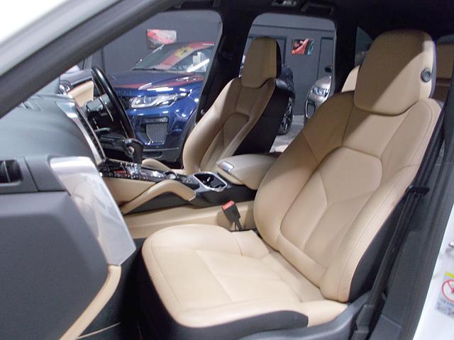 カイエン プラチナエディション 特別仕様車 ディーラー整備車両 整備記録簿 フルタイム4WD 専用シート SDナビ地デジBカメラ CD録音DVD再生ブルートゥース ドライブレコーダー ETC スペアキー クルーズコントロール(14枚目)