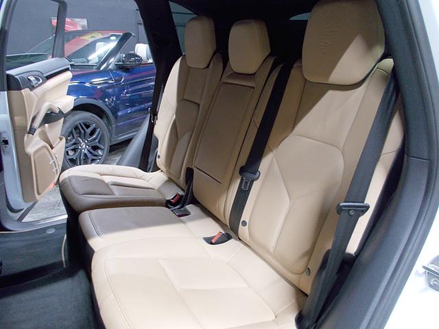 カイエン プラチナエディション 特別仕様車 ディーラー整備車両 整備記録簿 フルタイム4WD 専用シート SDナビ地デジBカメラ CD録音DVD再生ブルートゥース ドライブレコーダー ETC スペアキー クルーズコントロール(15枚目)