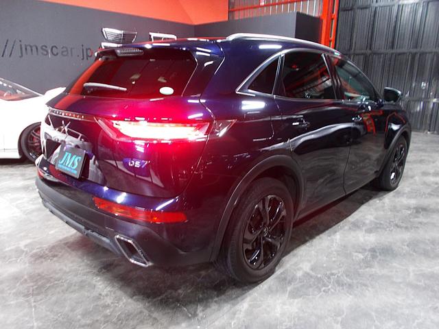 ＤＳ７クロスバック ソーシック　オプションカラーブルーアンクル　ディーゼルターボ　衝突軽減ブレーキ　レーンキープ　アクティブクルコン　ワイヤレス充電　ナビ地デジ１８０°カメラ　ブルートゥース　ＵＳＢ　スペアキー　１８インチアルミ（6枚目）