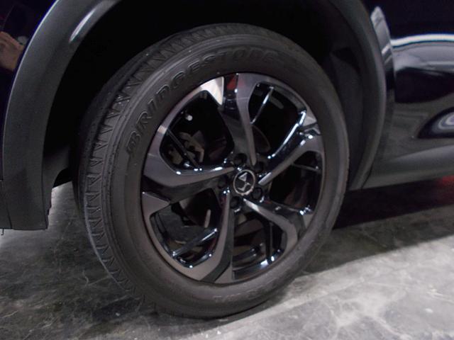 ＤＳ７クロスバック ソーシック　オプションカラーブルーアンクル　ディーゼルターボ　衝突軽減ブレーキ　レーンキープ　アクティブクルコン　ワイヤレス充電　ナビ地デジ１８０°カメラ　ブルートゥース　ＵＳＢ　スペアキー　１８インチアルミ（20枚目）