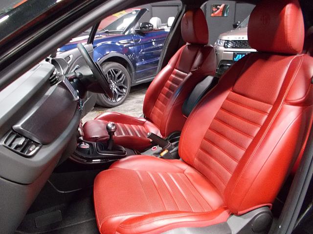 ジュリエッタ クアドリフォリオ ヴェルデ ディーラー整備車両整備記録簿10枚 6速マニュアルターボ 赤革シート SDナビ 地デジフルセグテレビ CD録音 DVD再生 ブルートゥース レッドキャリパーブレンボ ETC(14枚目)