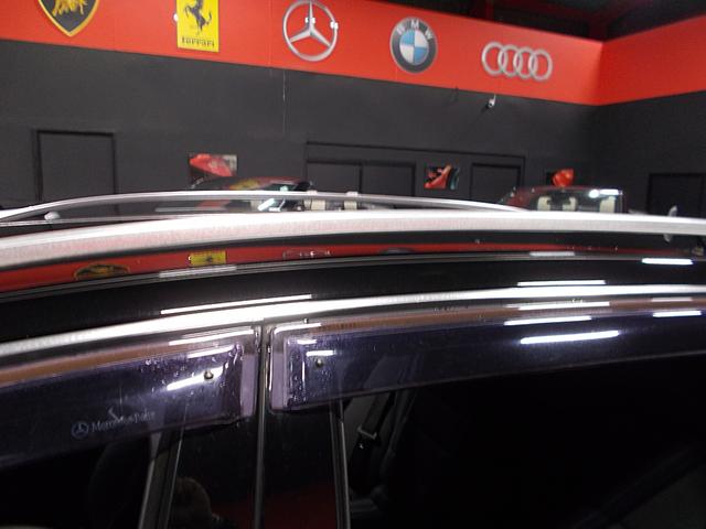 Cクラスステーションワゴン C200コンプレッサーワゴン アバンギャルド 正規ディーラー車 キセノンヘッドライト 純正17インチアルミ ハーフレザーシート 純正HDDナビ バックカメラ CD録音 DVD再生 ブルートゥース ドライブレコーダー ETC クルーズコントロール(19枚目)