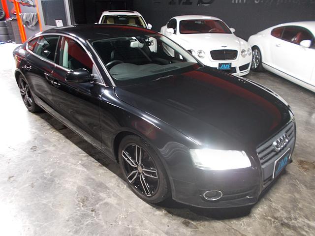 A5スポーツバック 2.0TFSIクワトロ ディーラー整備車両 整備記録簿 社外18インチアルミ 黒革シート 純正HDDナビ地デジBカメラ CD録音DVD再生ブルートゥース 前後ドライブレコーダー ETC パドルシフト 7速ATターボエンジン(11枚目)